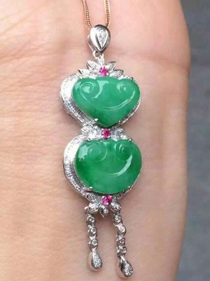 翡翠如意吊墜 珠寶玉器中的典雅傳承